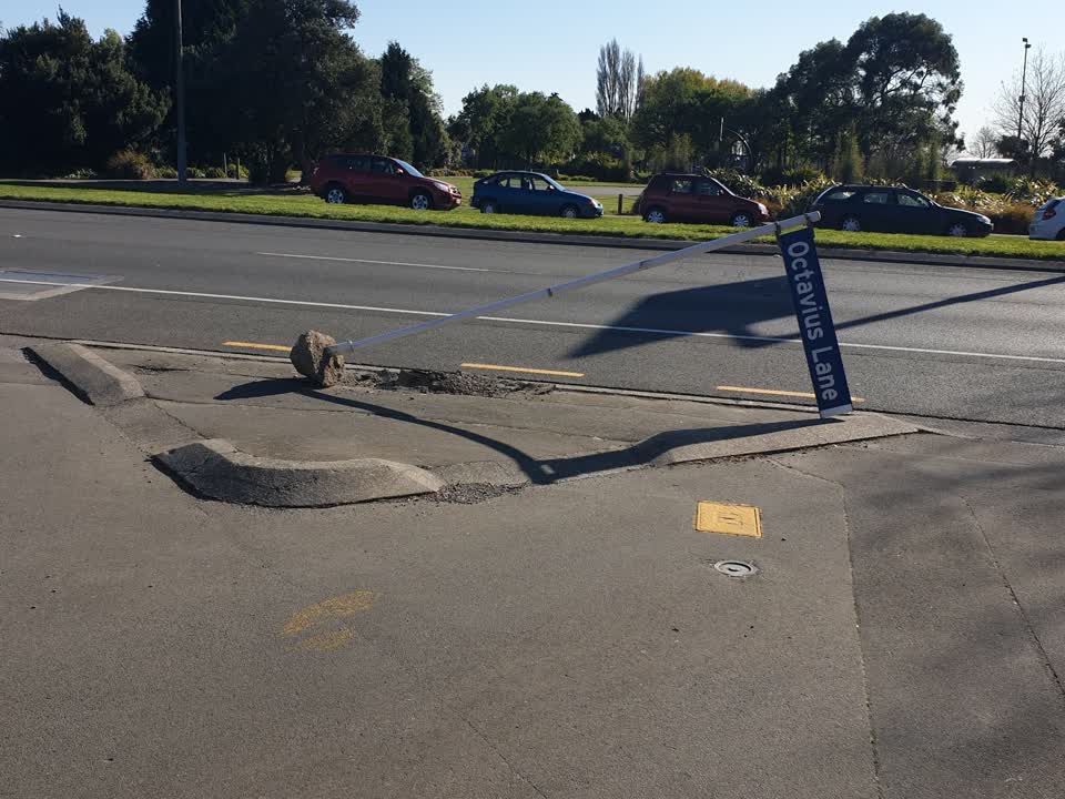 The photograph attached to this roading/streets report