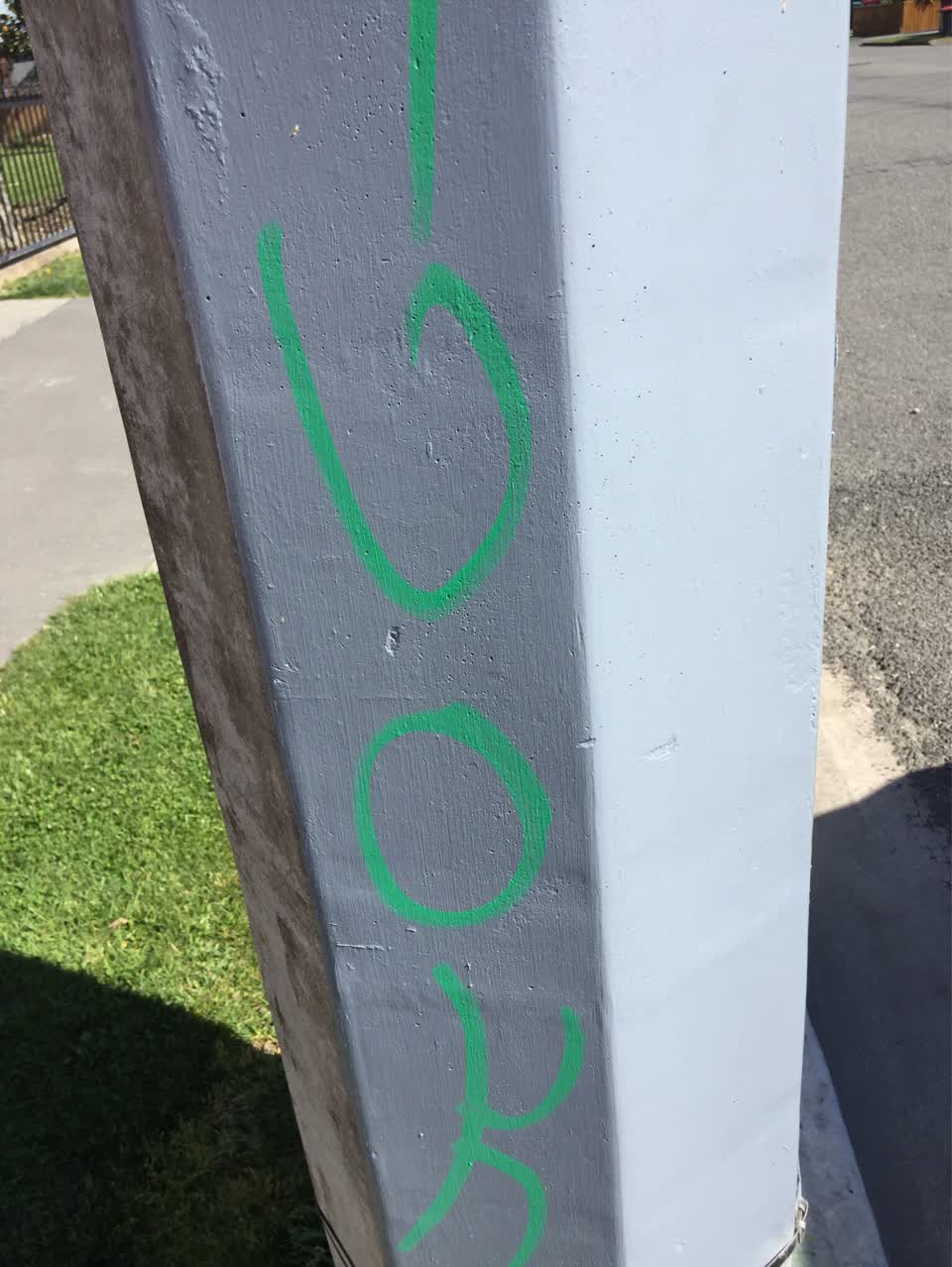 The photograph attached to this graffiti report