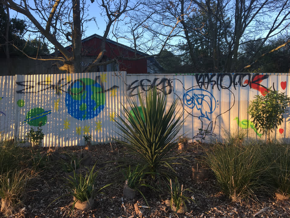 The photograph attached to this graffiti report