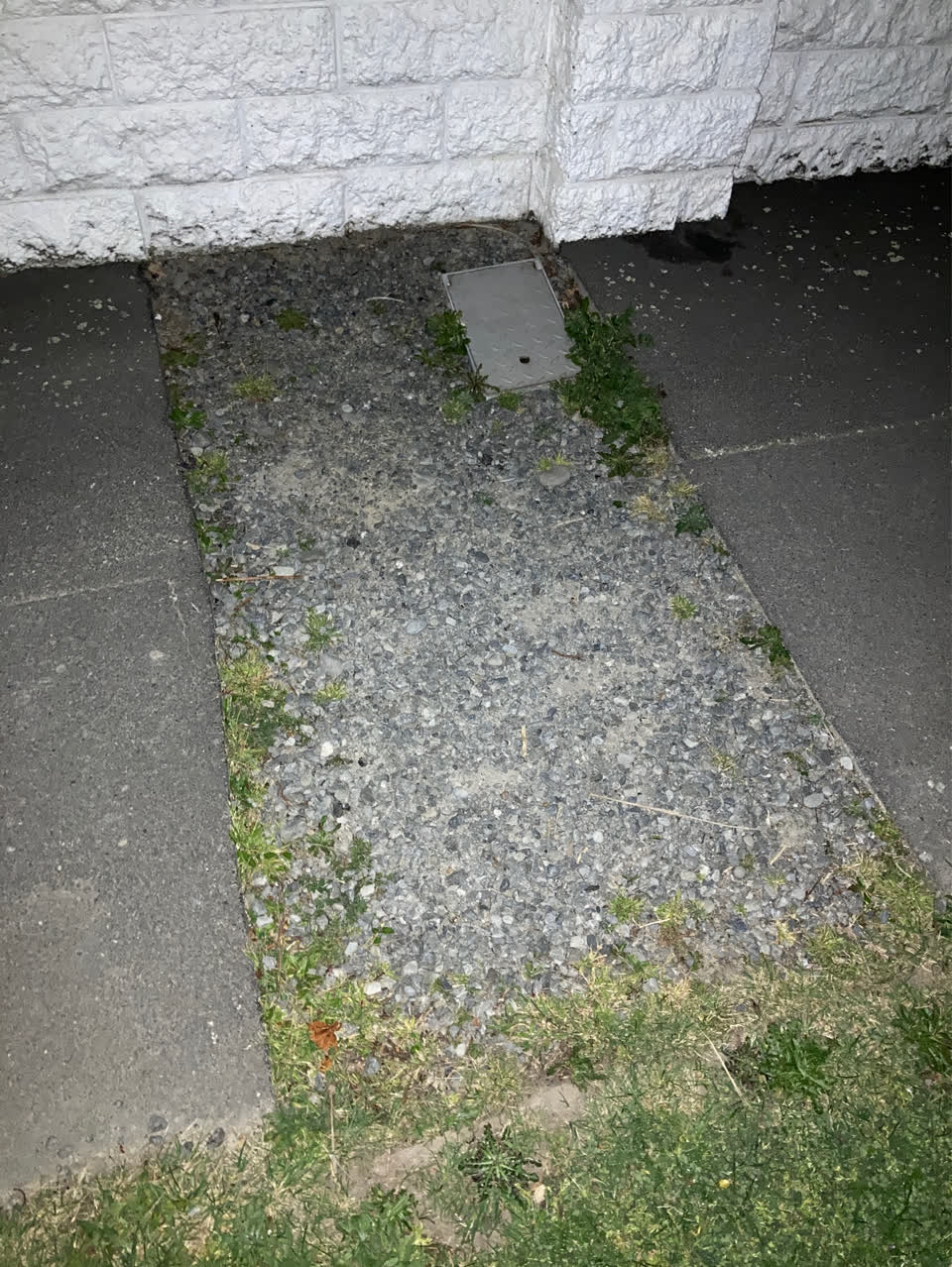 The photograph attached to this pavement - general report