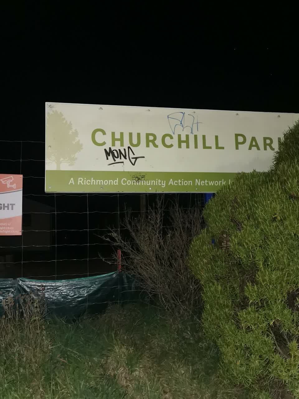 The photograph attached to this graffiti - signage report