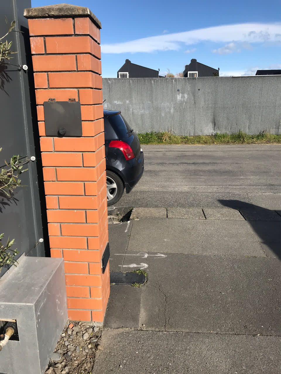 The photograph attached to this parking - illegal report