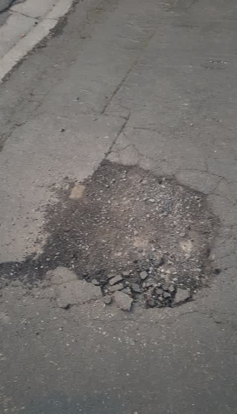 Pavement - Damaged, a report photo
