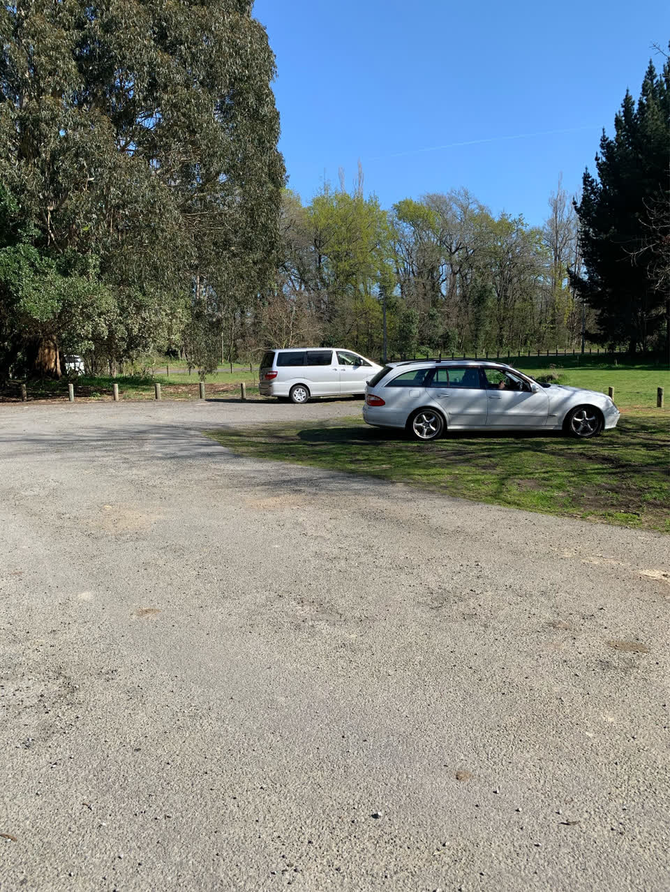 The photograph attached to this facility - general request report