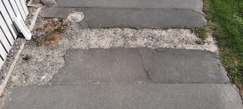 Pavement - Damaged, a report photo