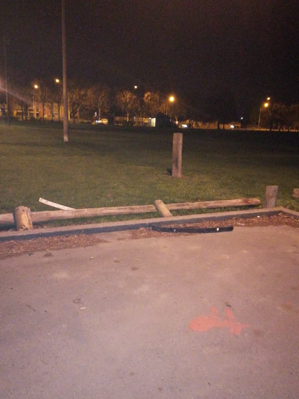The photograph attached to this vandalism - general report
