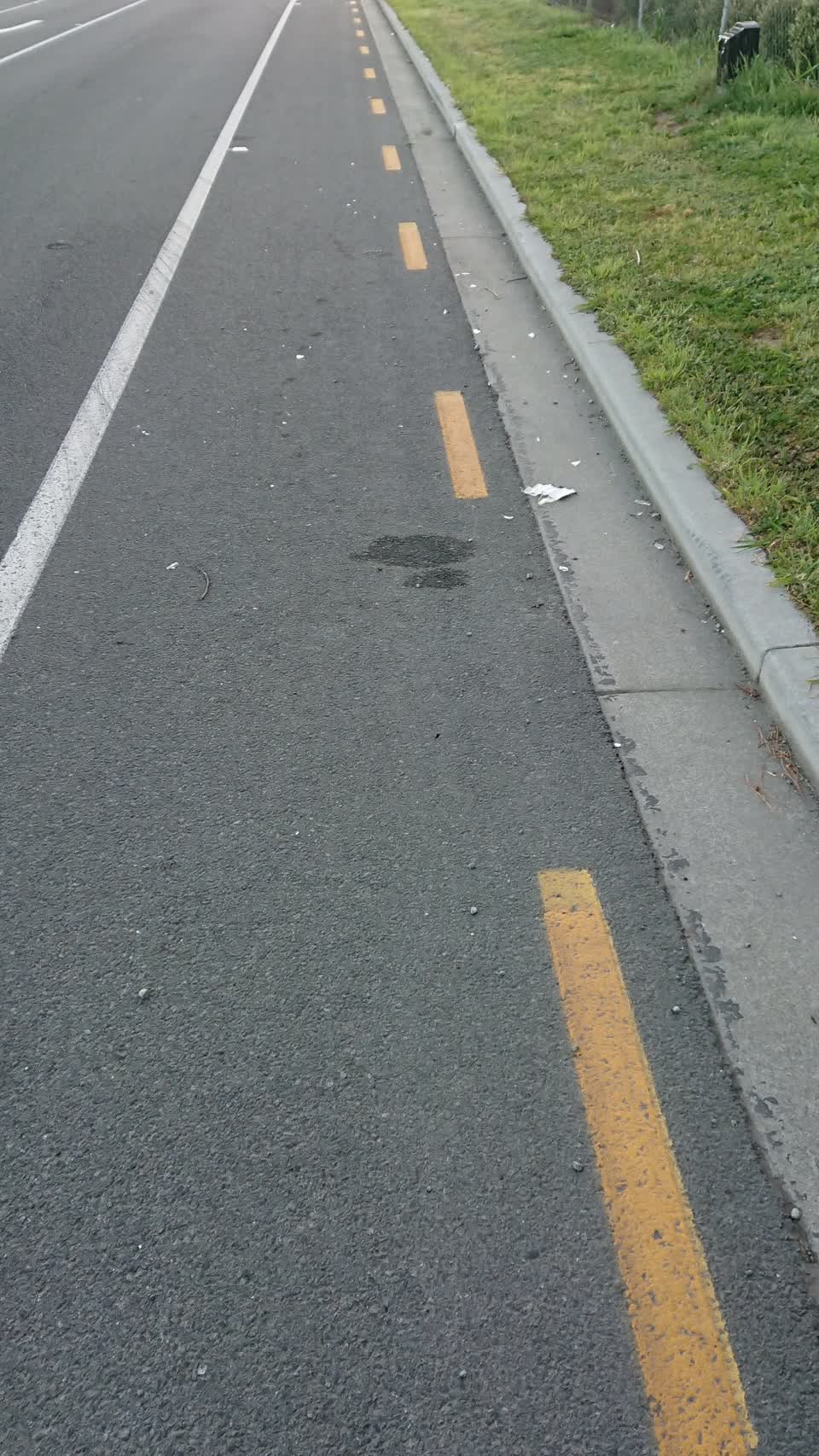 The photograph attached to this roads - general report