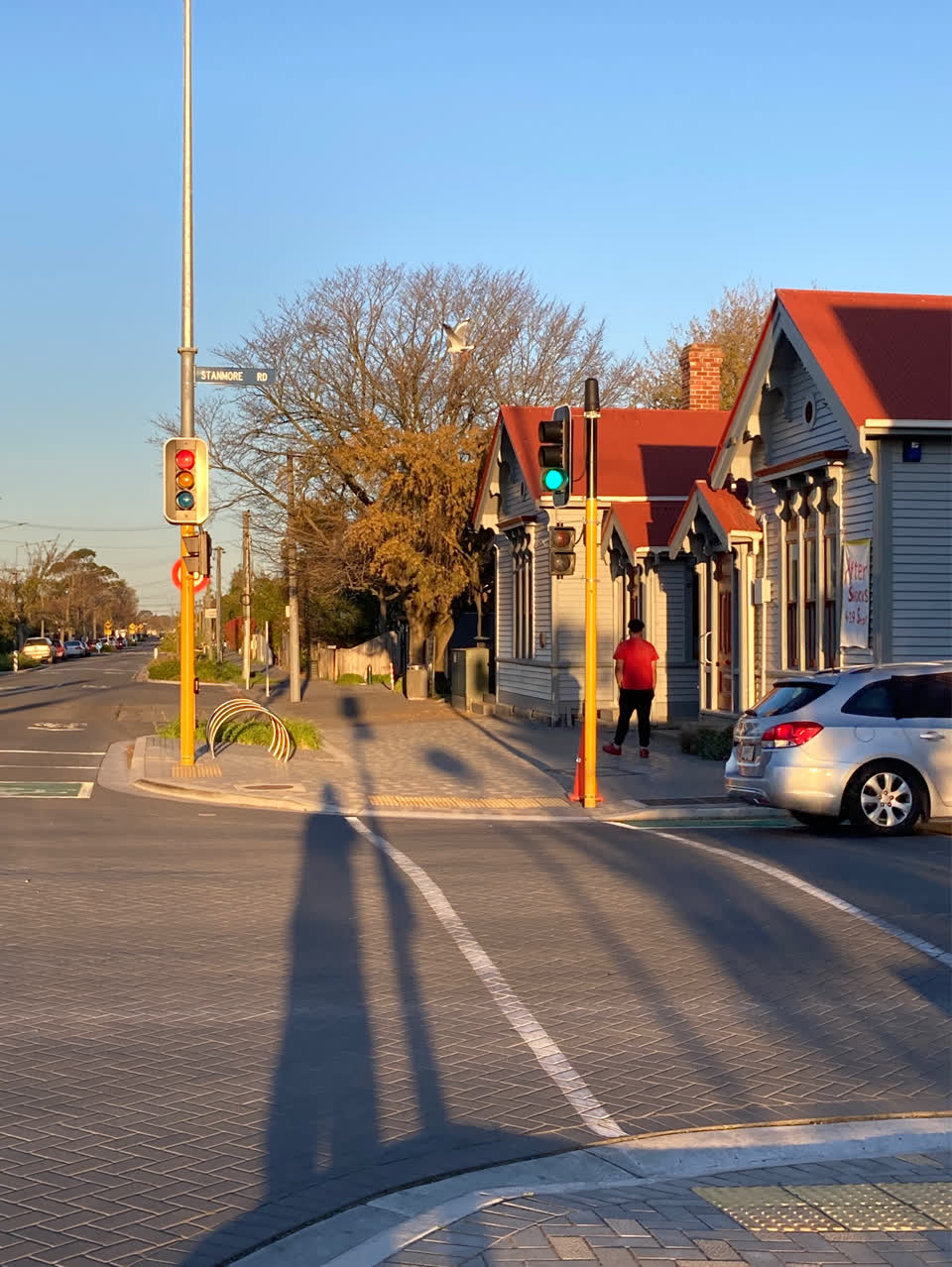 The photograph attached to this road signage report