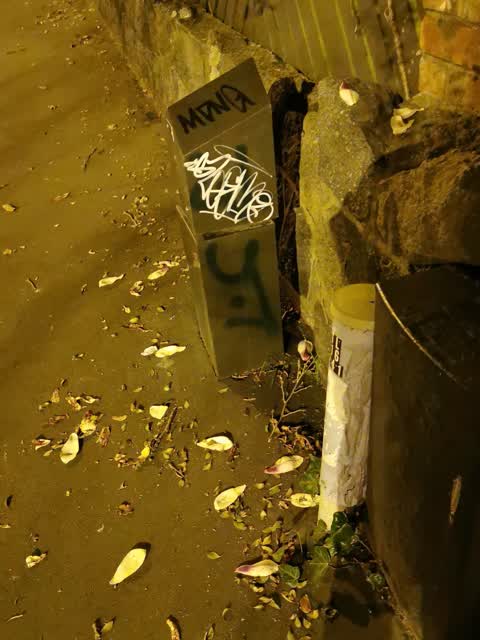 Graffiti, a report photo