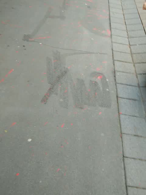 Graffiti, a report photo