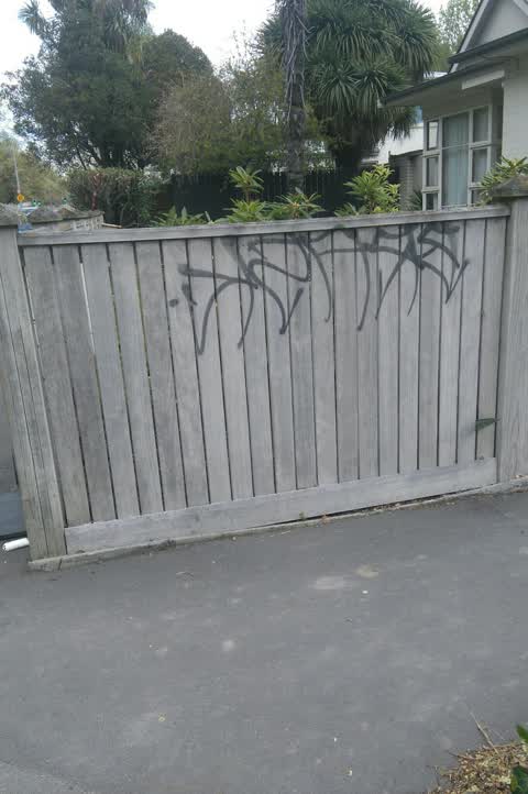 Graffiti, a report photo