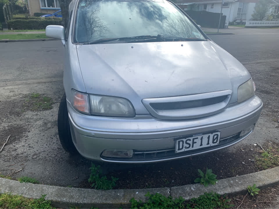 The photograph attached to this abandoned vehicle report