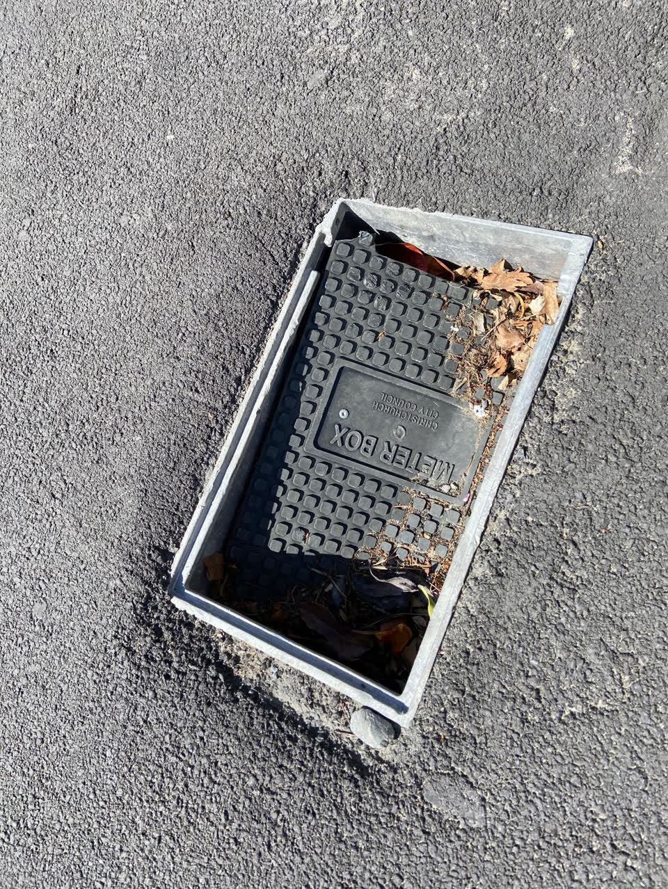 The photograph attached to this roads - general report