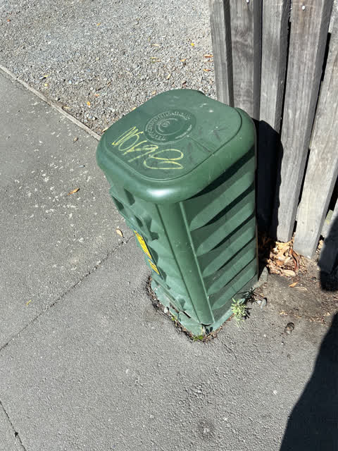 Graffiti, a report photo