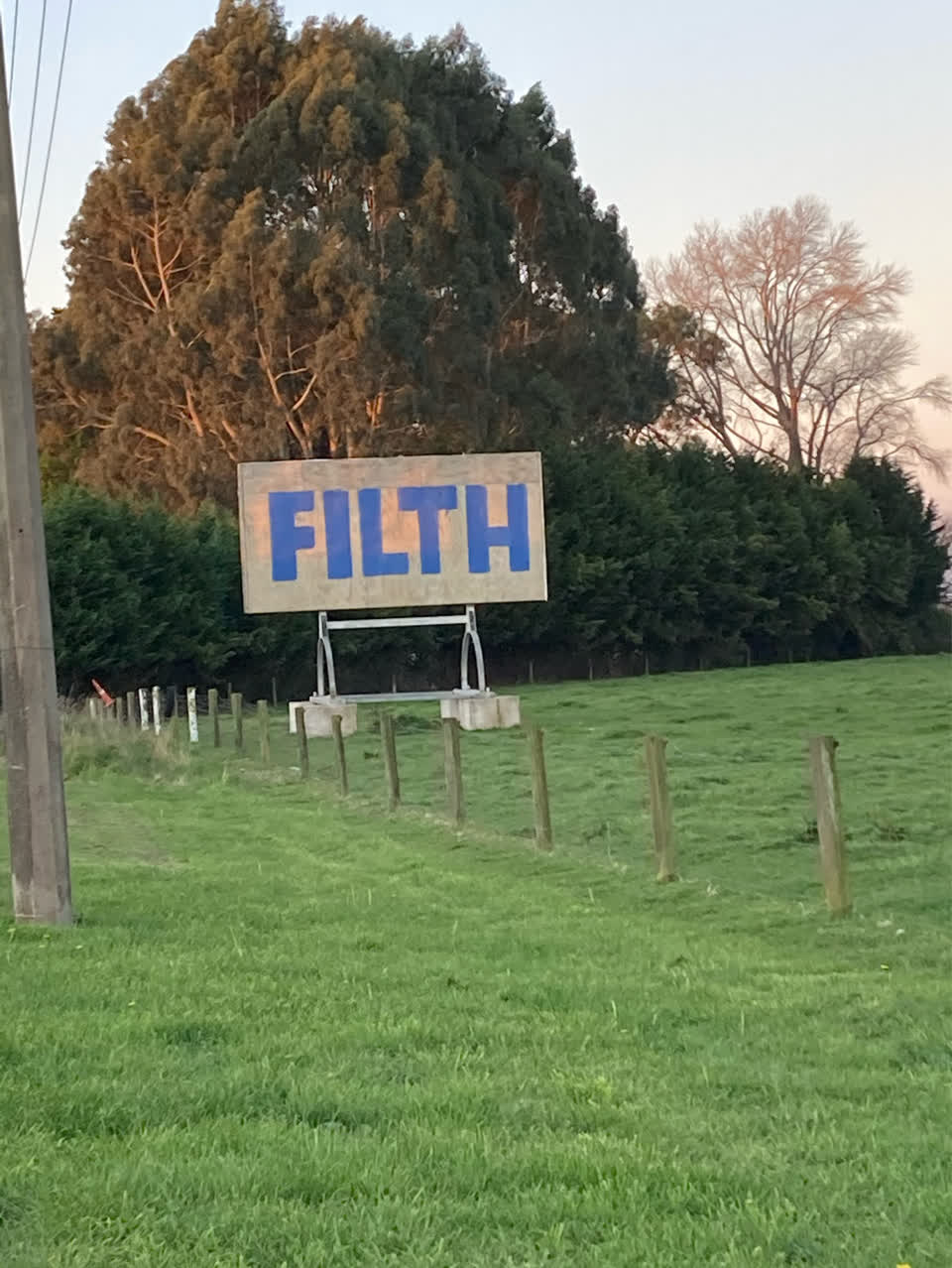 The photograph attached to this graffiti - signage report