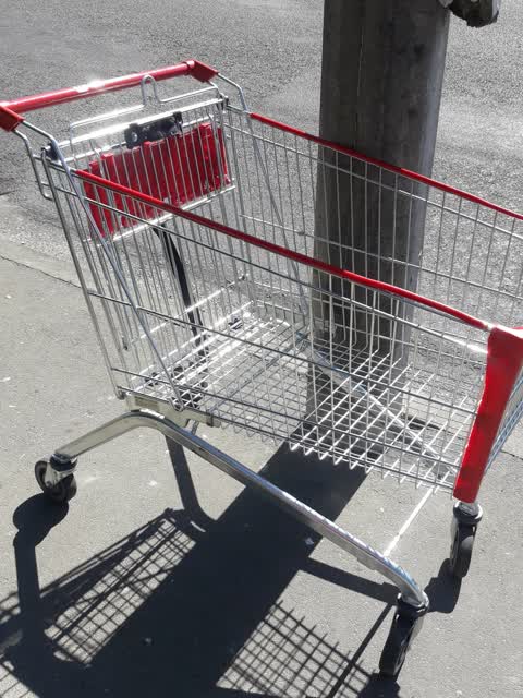 General - Abandoned Trolley, a report photo
