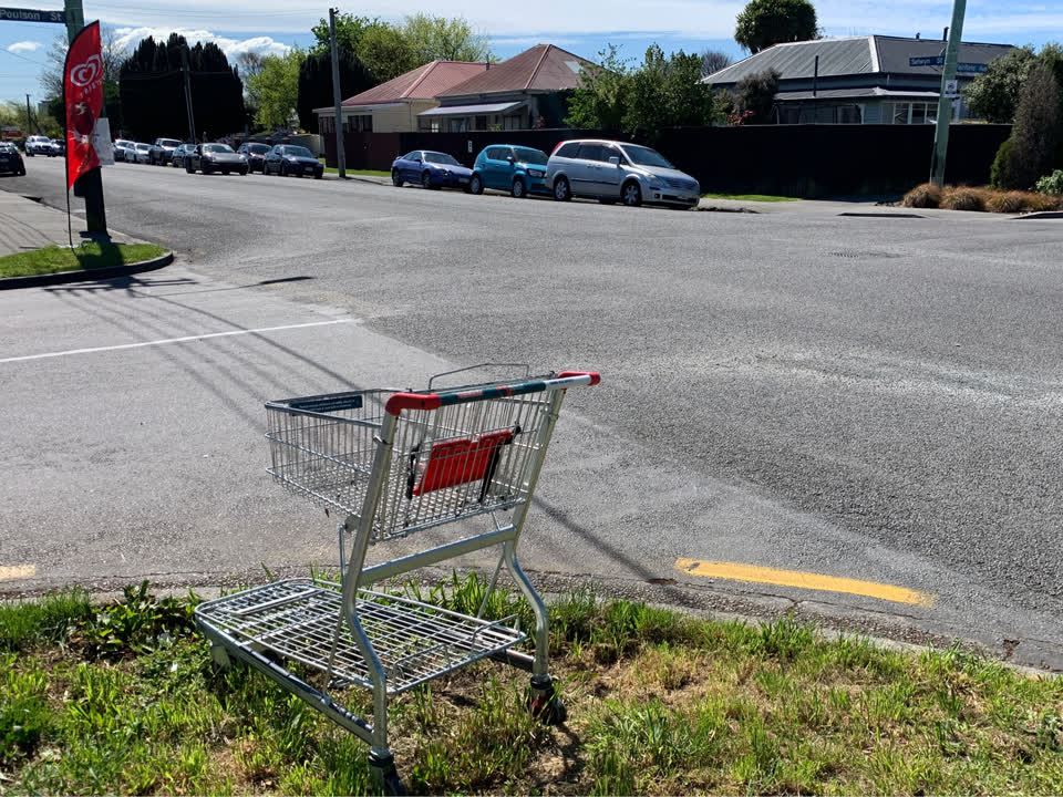 The photograph attached to this general - abandoned trolley report