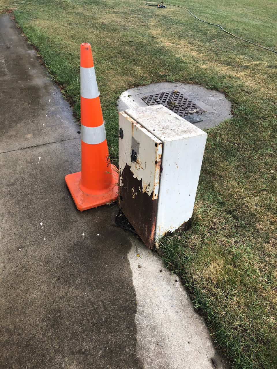 The photograph attached to this sewer - general report