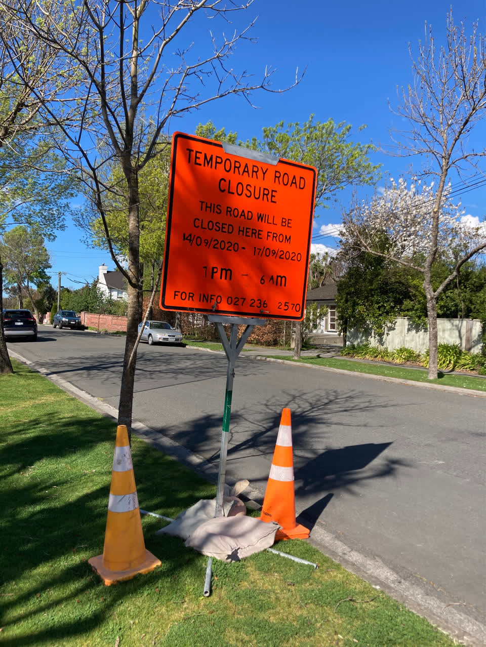 The photograph attached to this road signage report