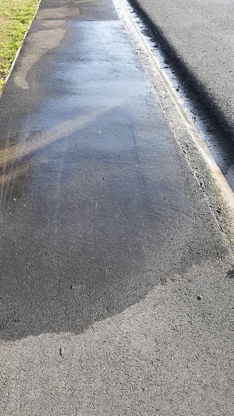 Water Leak, a report photo