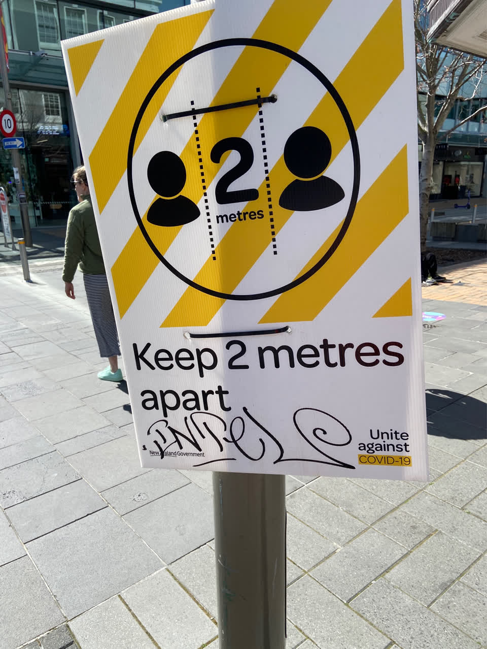 The photograph attached to this graffiti - signage report