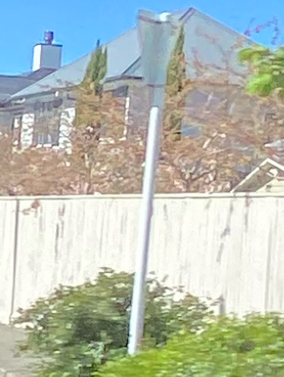 The photograph attached to this road signage report