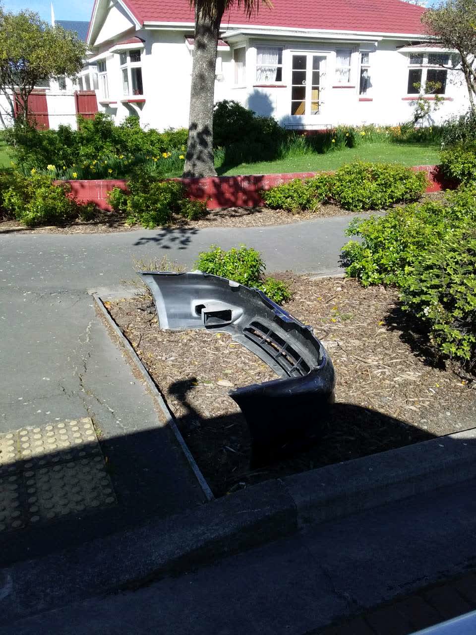 The photograph attached to this dumped rubbish report