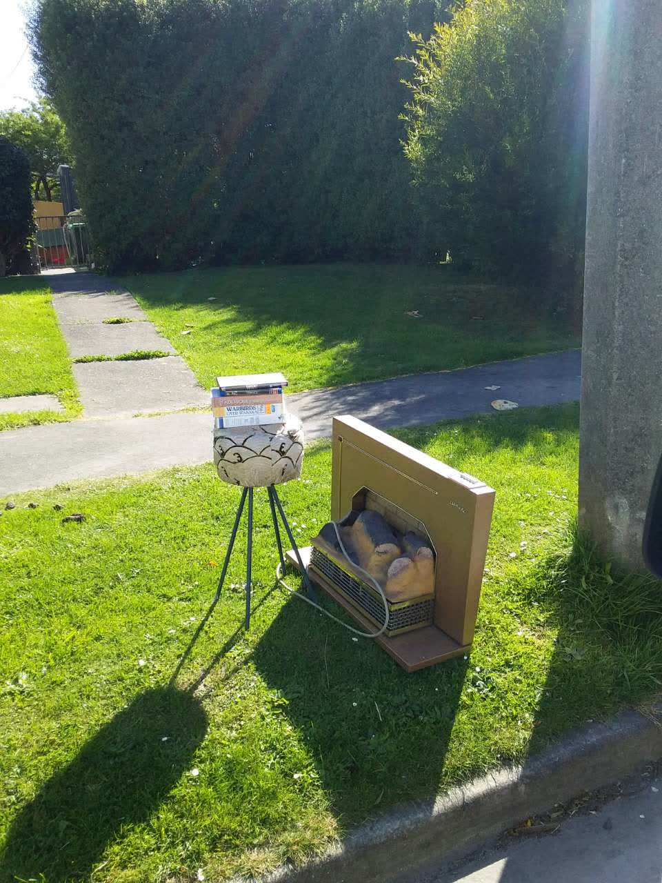 The photograph attached to this dumped rubbish report