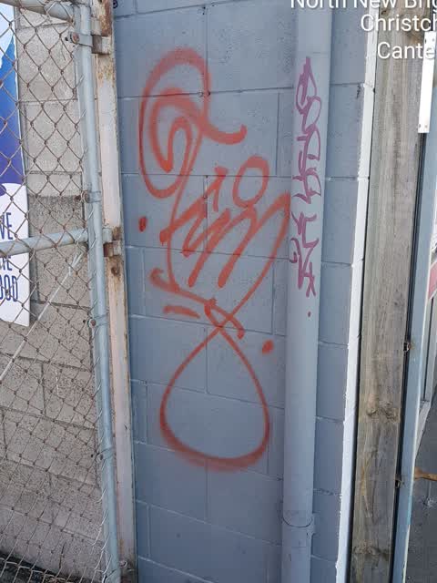 Graffiti, a report photo