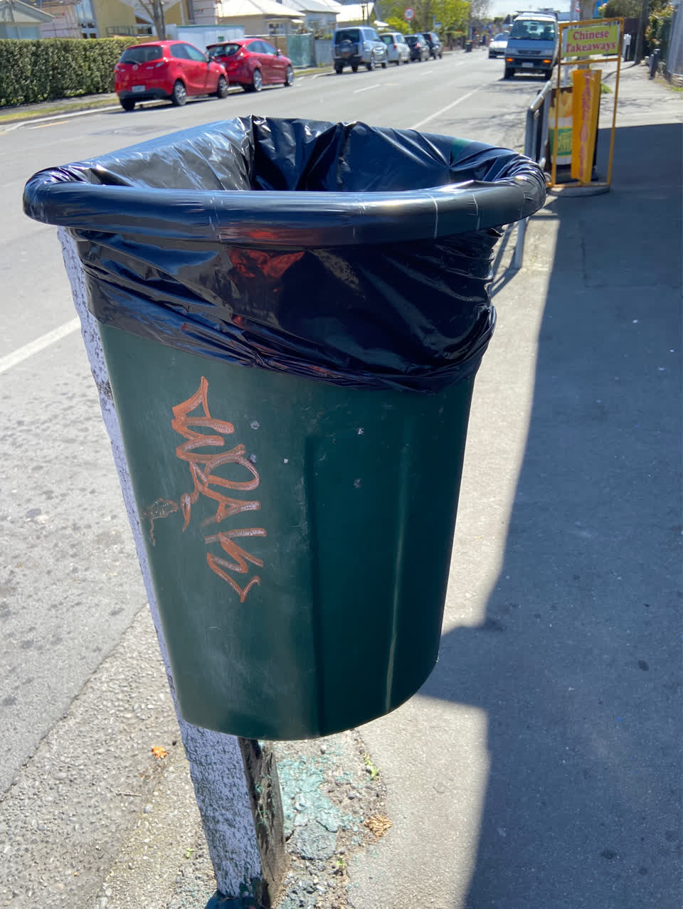 The photograph attached to this graffiti - public property report