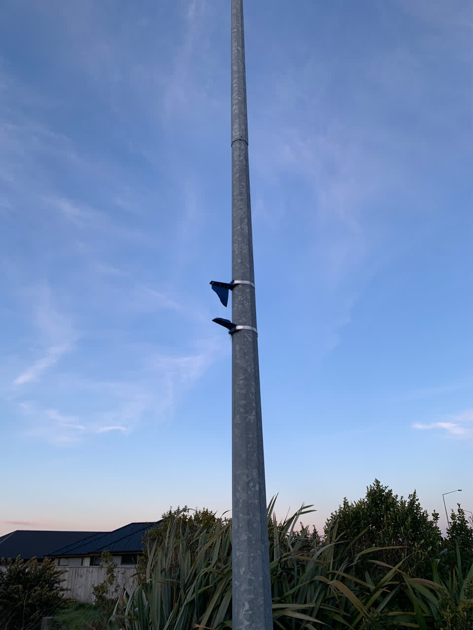 The photograph attached to this road signage report