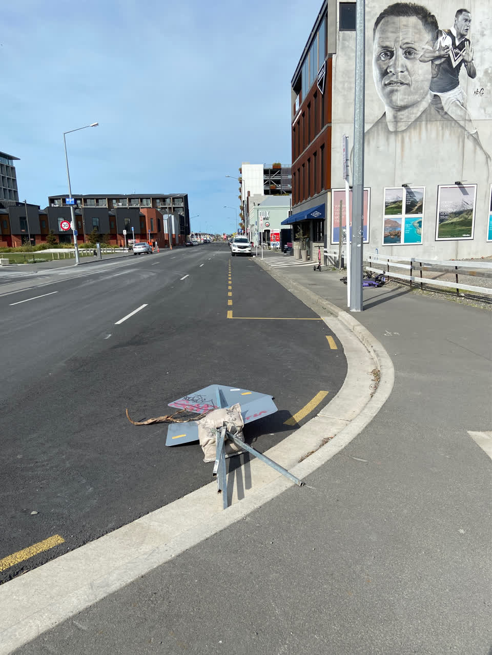 The photograph attached to this road signage report