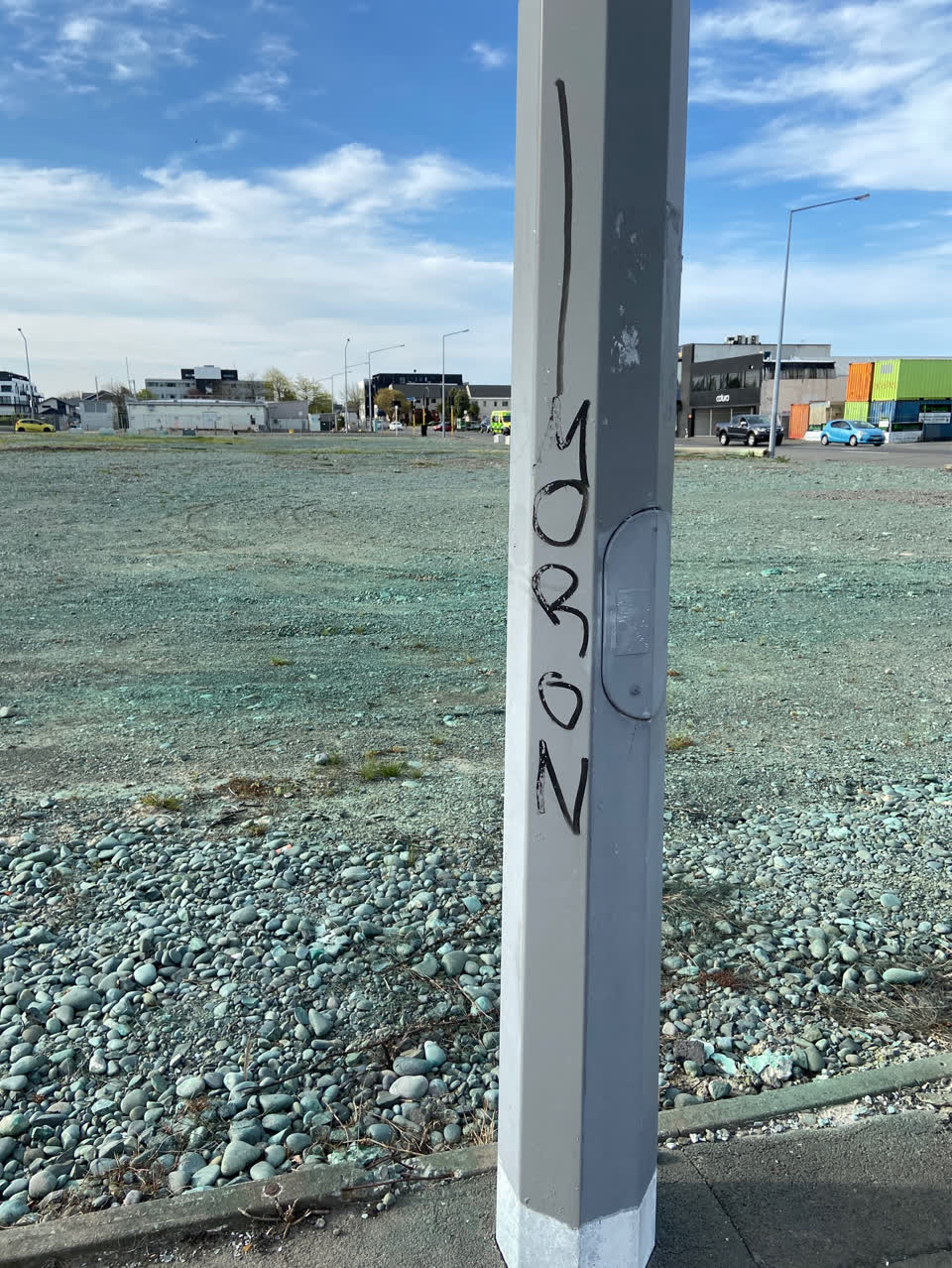 The photograph attached to this graffiti - public property report