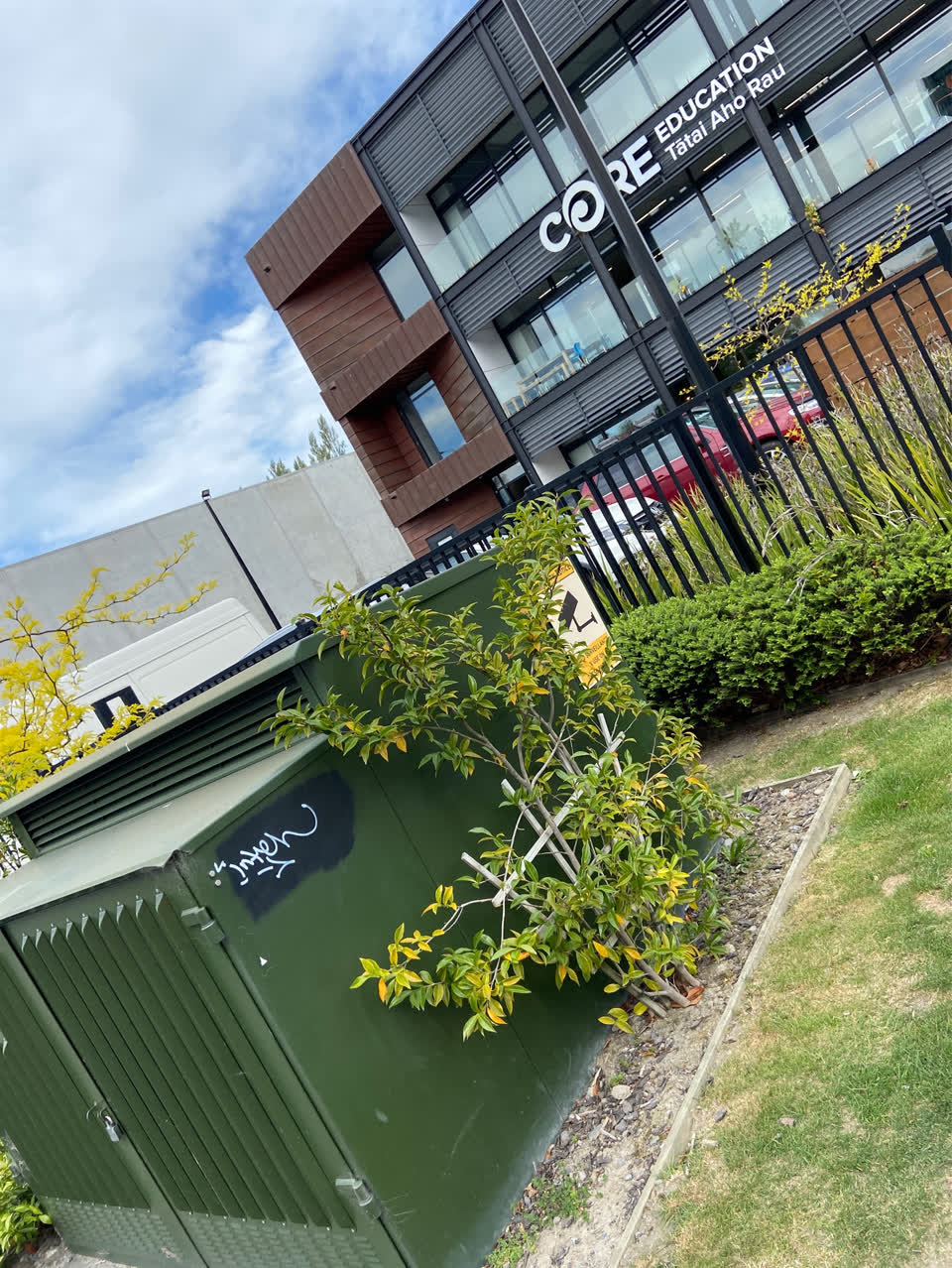 The photograph attached to this graffiti - public property report