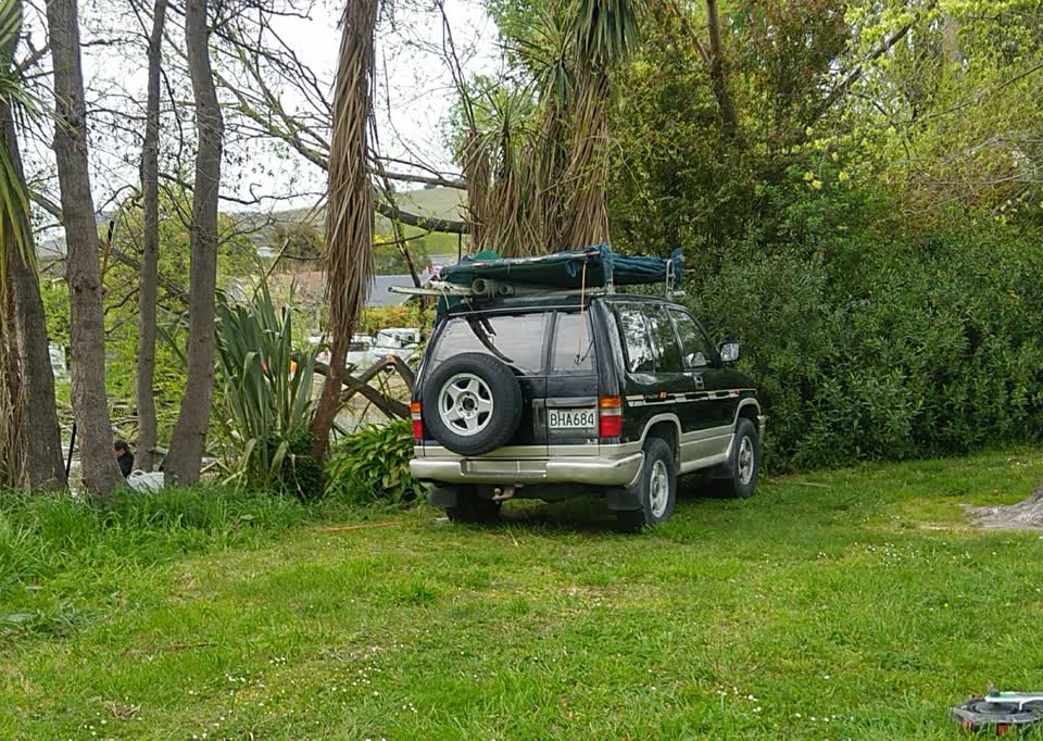 The photograph attached to this parking - illegal report