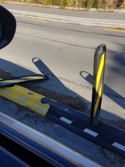 Damaged Street Sign, a report photo