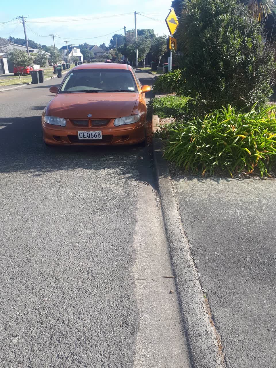 The photograph attached to this abandoned vehicle report