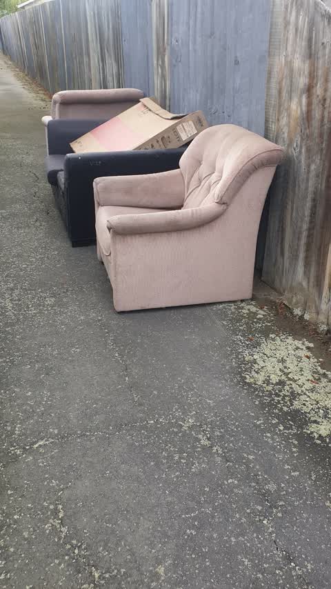Dumped Rubbish, a report photo