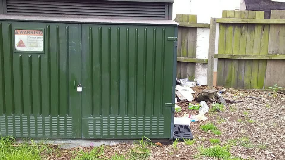 The photograph attached to this dumped rubbish report