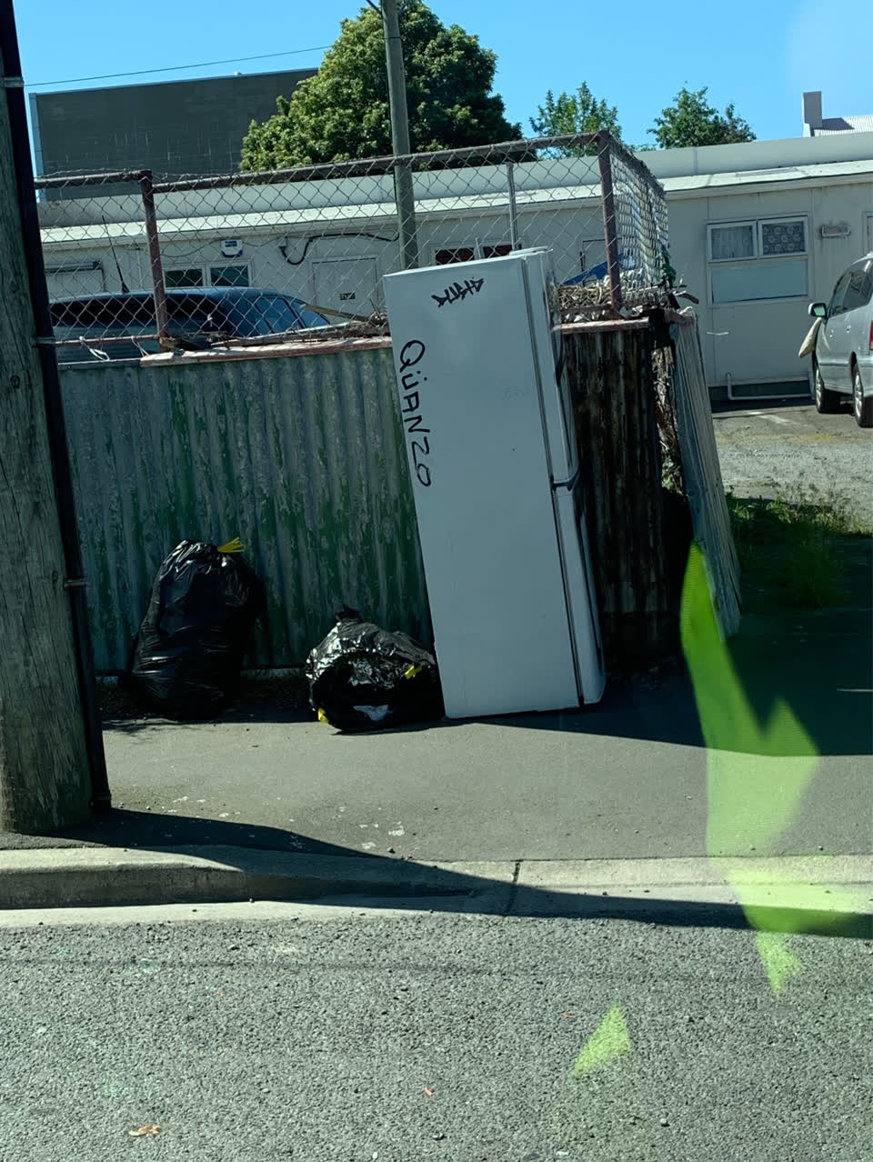 The photograph attached to this dumped rubbish report