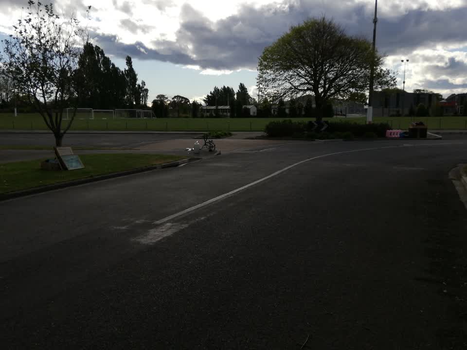 The photograph attached to this dumped rubbish report