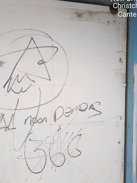 Graffiti, a report photo