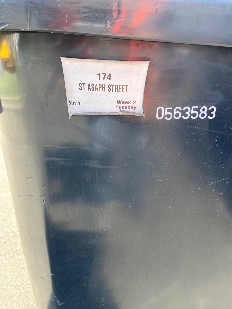 The photograph attached to this rubbish and bins - general report