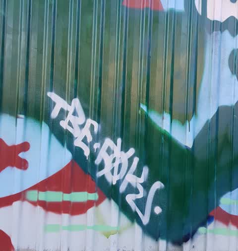 Graffiti, a report photo