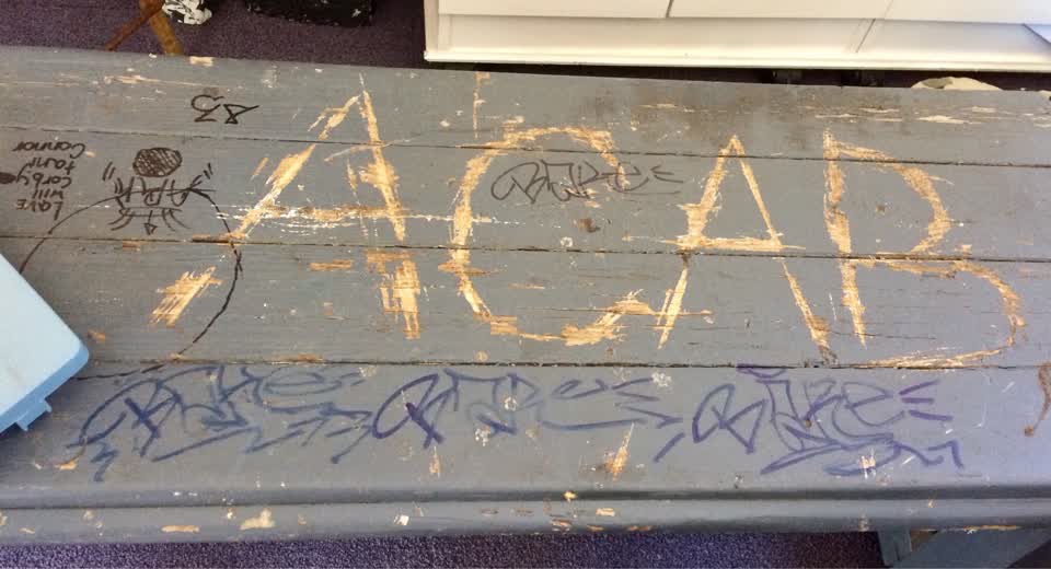 The photograph attached to this graffiti report