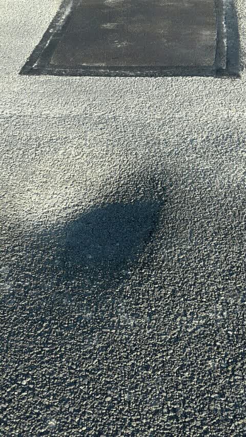 Pothole, a report photo
