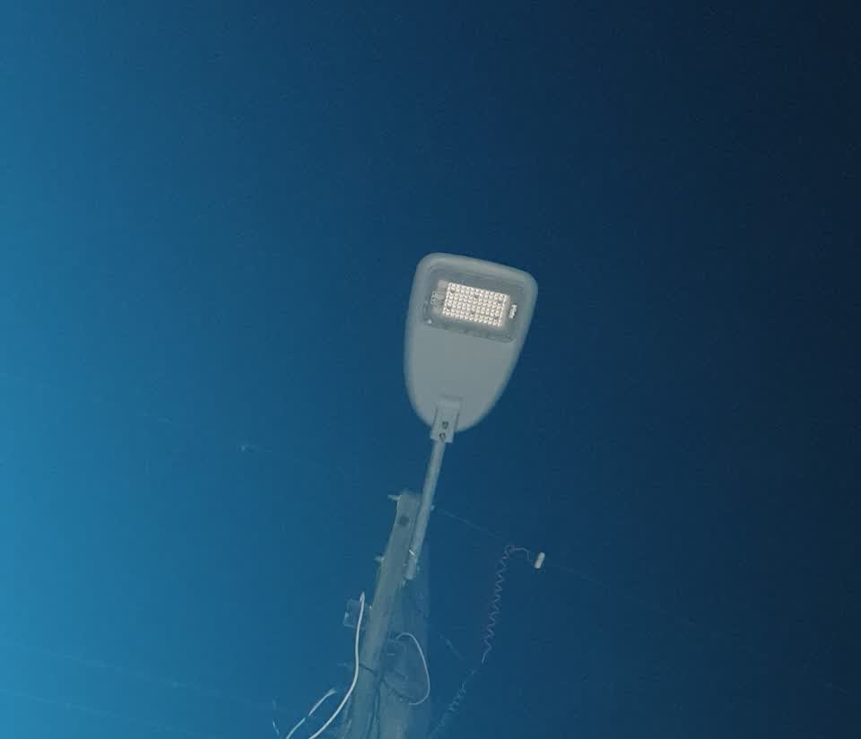 The photograph attached to this street light outage report