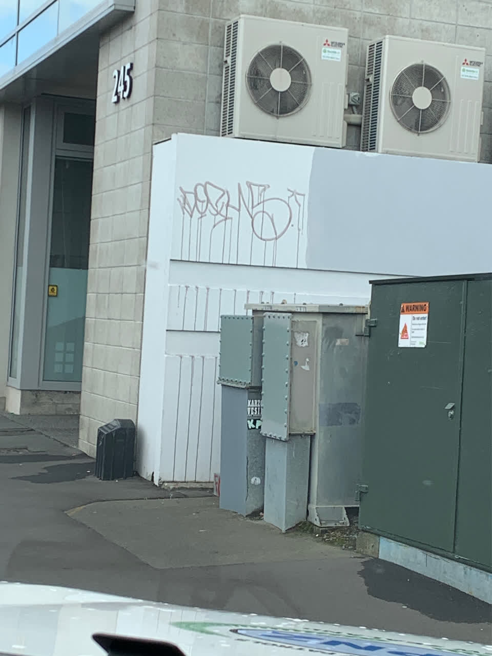 The photograph attached to this graffiti report