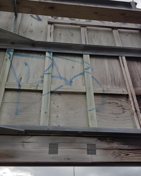 Graffiti, a report photo