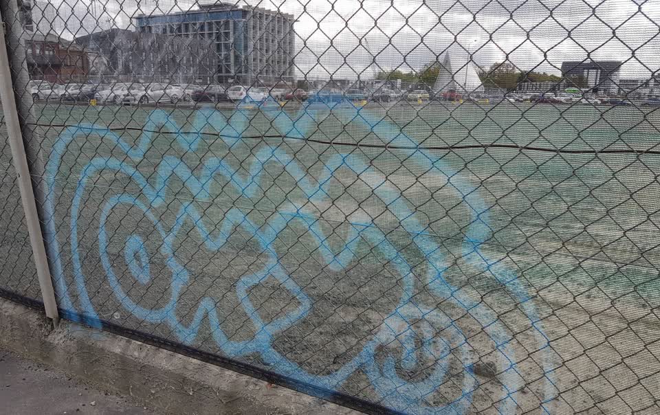 The photograph attached to this graffiti report